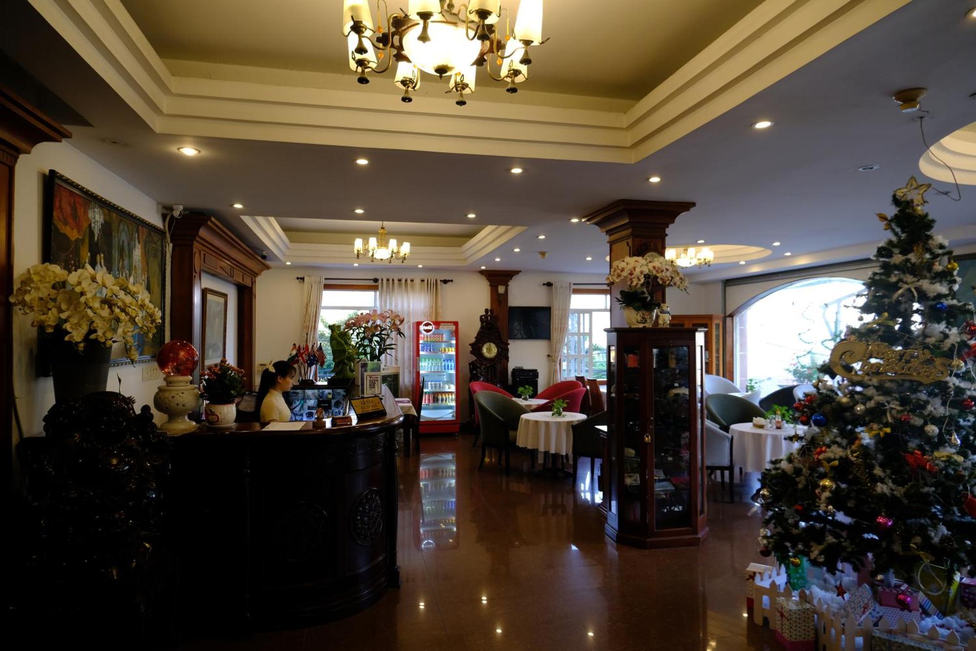 Hoa Phat Hotel & Apartment Bandar Ho Chi Minh Luaran gambar