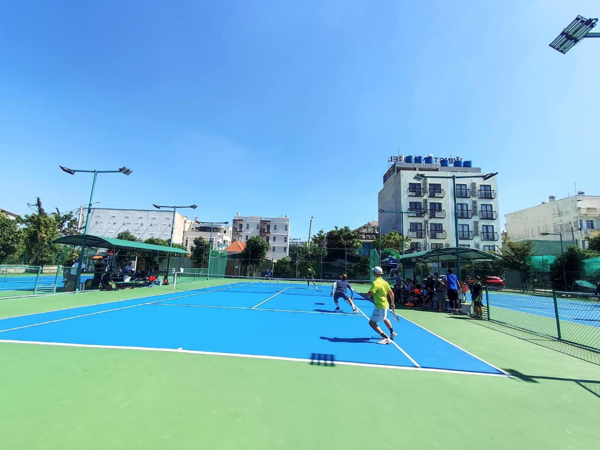 Hoa Phat Hotel & Apartment Bandar Ho Chi Minh Luaran gambar