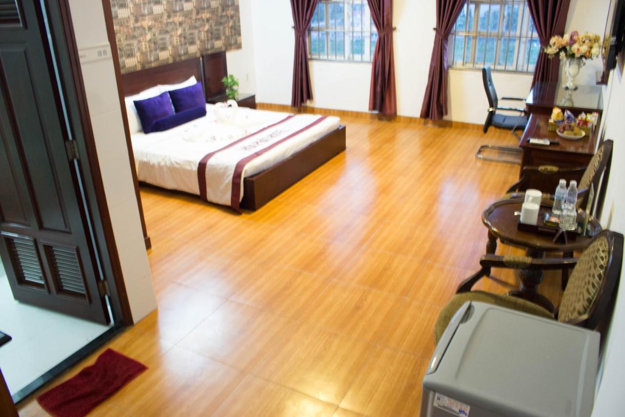 Hoa Phat Hotel & Apartment Bandar Ho Chi Minh Luaran gambar